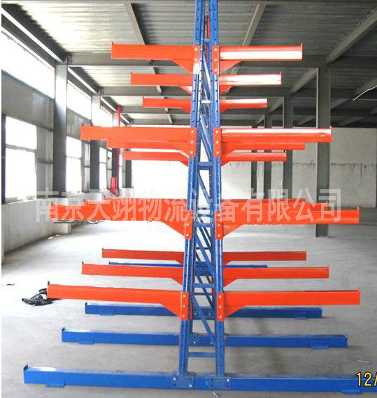 懸臂式倉(cāng)儲(chǔ)貨架