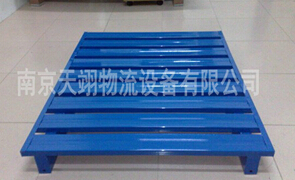 倉(cāng)儲(chǔ)鋼制托盤(pán)的承載能力在托盤(pán)中是強(qiáng)的！